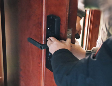 融安24小时上门开锁公司
